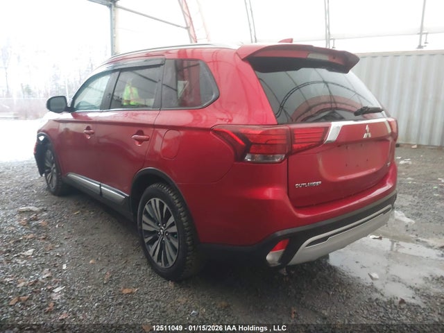 JA4AZ2A3XLZ614966 Mitsubishi Outlander Es