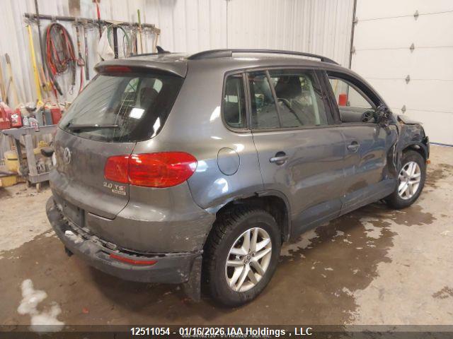 WVGBV7AX4FW578277 Volkswagen Tiguan S/se/sel/r-line