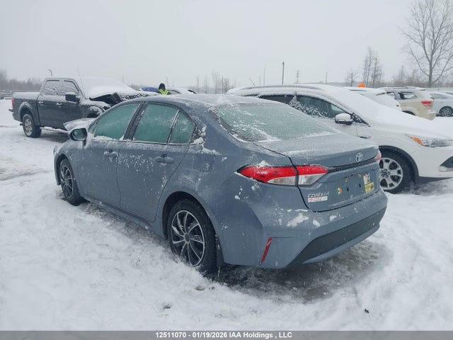 Toyota COROLLA LE 2021 5YFBPMBE6MP237110 Image 3