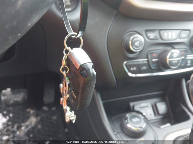 Jeep Cherokee North 2016 1C4PJMCS5GW288833 Image 11