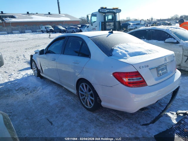 Mercedes-Benz C 300 4matic 2014 WDDGF8AB2EA948368 Image 14