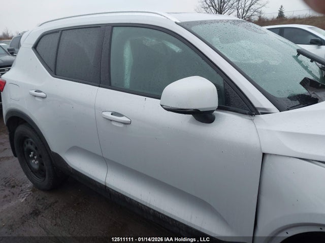 YV4162UK2L2277474 Volvo Xc40 T5 Momentum