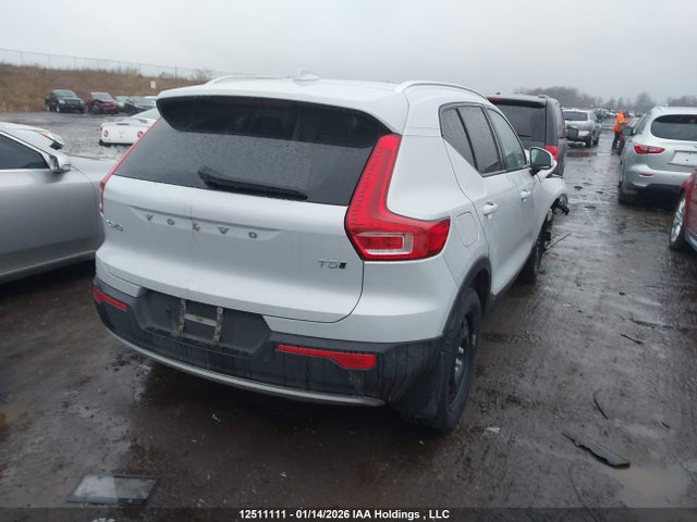 YV4162UK2L2277474 Volvo Xc40 T5 Momentum
