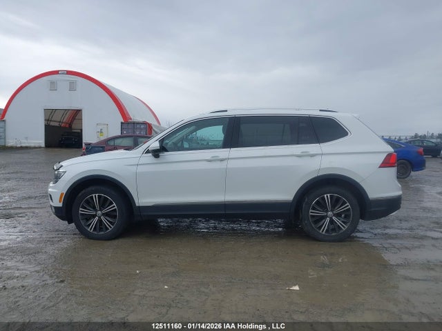 3VV4B7AX6JM142207 Volkswagen Tiguan Highline
