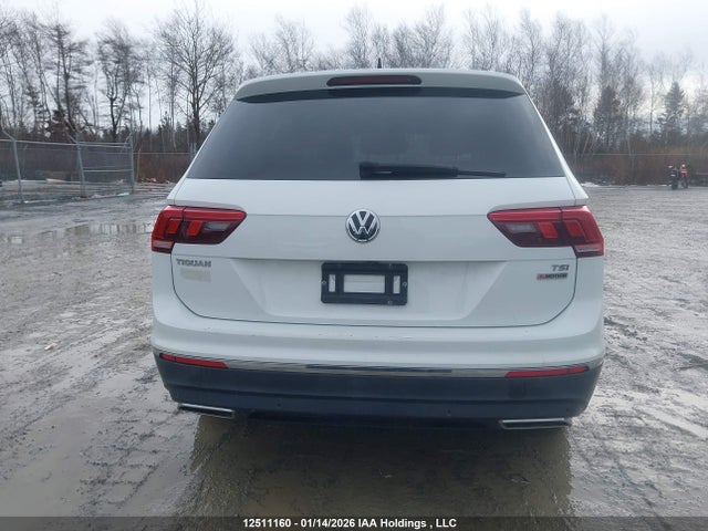 3VV4B7AX6JM142207 Volkswagen Tiguan Highline
