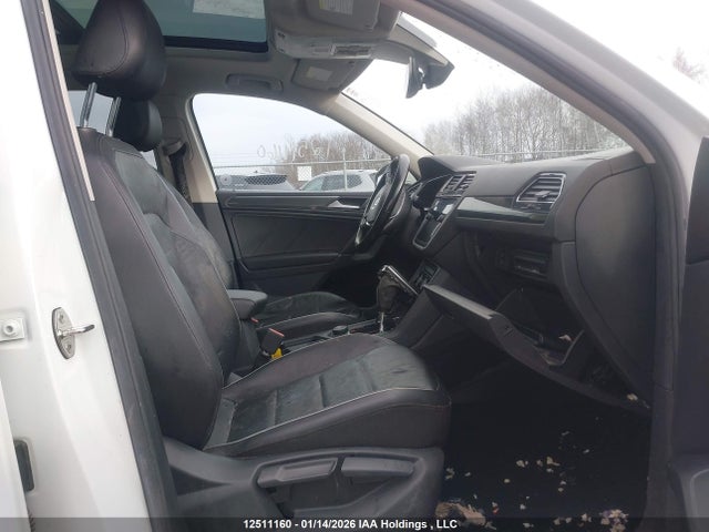 3VV4B7AX6JM142207 Volkswagen Tiguan Highline