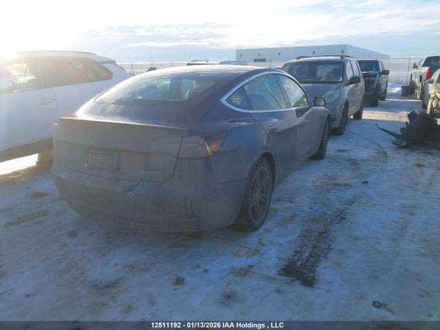 5YJ3E1EBXKF423025 Tesla MODEL 3