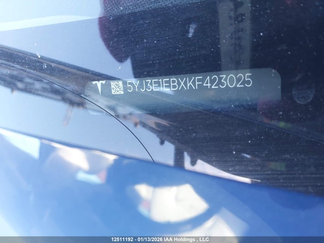 5YJ3E1EBXKF423025 Tesla MODEL 3