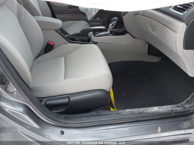 2015 Honda Civic Lx მანქანა იყიდება აუქციონზე, vin: 2HGFB2F40FH017963, აუქციონის ნომერი: 12511198