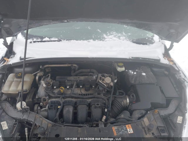 1FADP3K21HL260825 Ford FOCUS SE