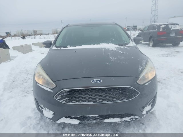 1FADP3K21HL260825 Ford FOCUS SE