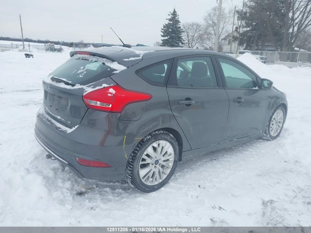 1FADP3K21HL260825 Ford FOCUS SE