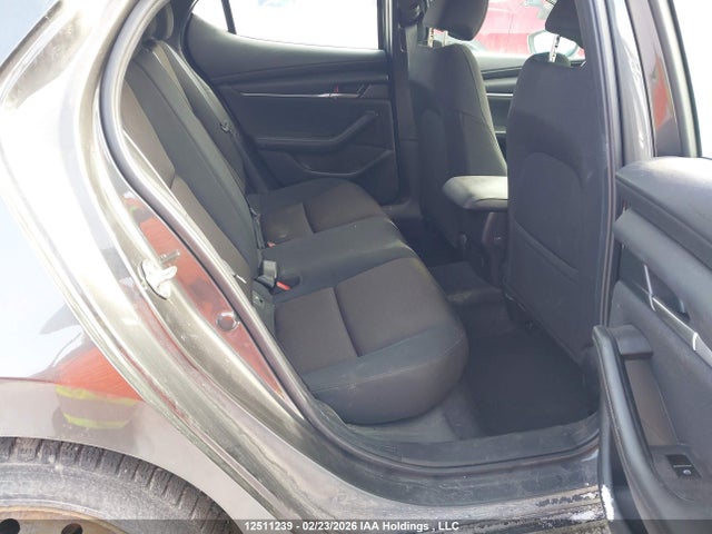 JM1BPAK75P1618164 Mazda 3 SELECT