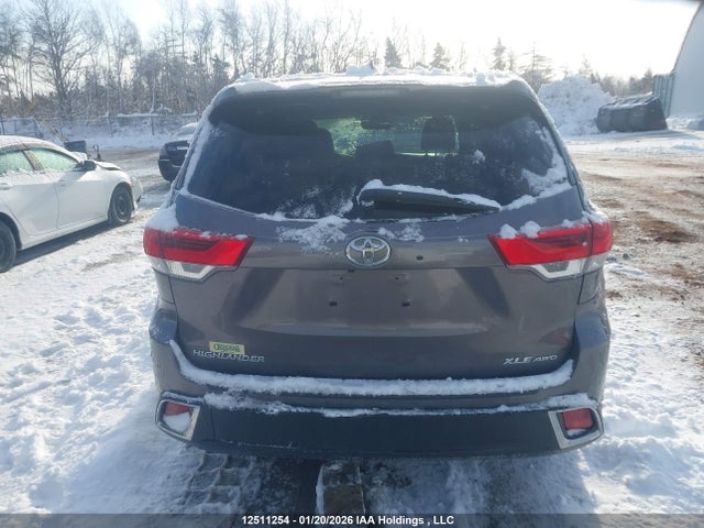 5TDJZRFH8KS589715 Toyota Highlander Se/xle