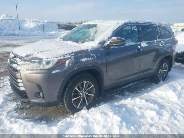 5TDJZRFH8KS589715 Toyota Highlander Se/xle
