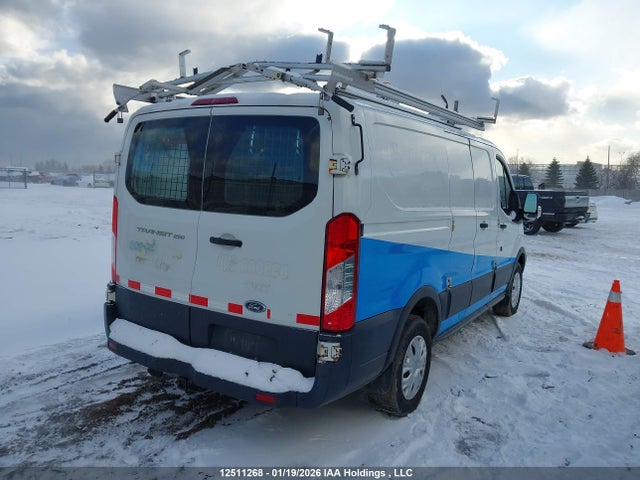 1FTNR1ZM7FKB24061 Ford Transit T-250