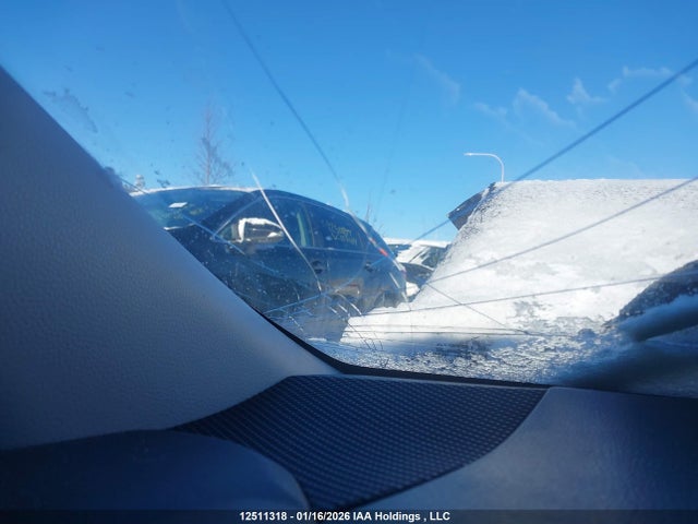 5YFB4MDE3RP176215 Toyota COROLLA LE