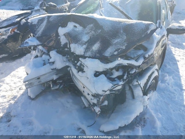 5YFB4MDE3RP176215 Toyota COROLLA LE