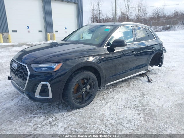 Audi Q5 Premium Plus 45 2022 WA1EAAFY5N2081007 Image 2