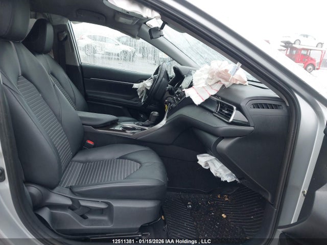 4T1G11AK6NU038166 Toyota CAMRY SE