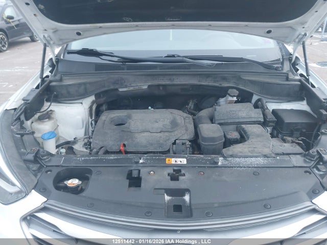 5XYZUDLBXHG476794 Hyundai Santa Fe Sport 2.4 Premium