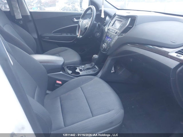 5XYZUDLBXHG476794 Hyundai Santa Fe Sport 2.4 Premium