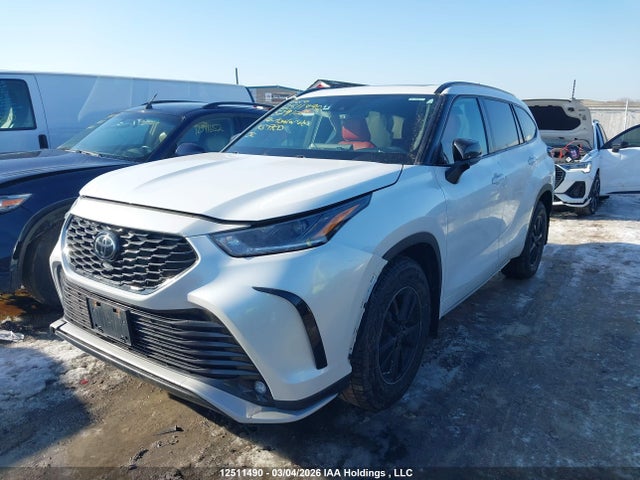 5TDKDRBH2RS529108 Toyota Highlander