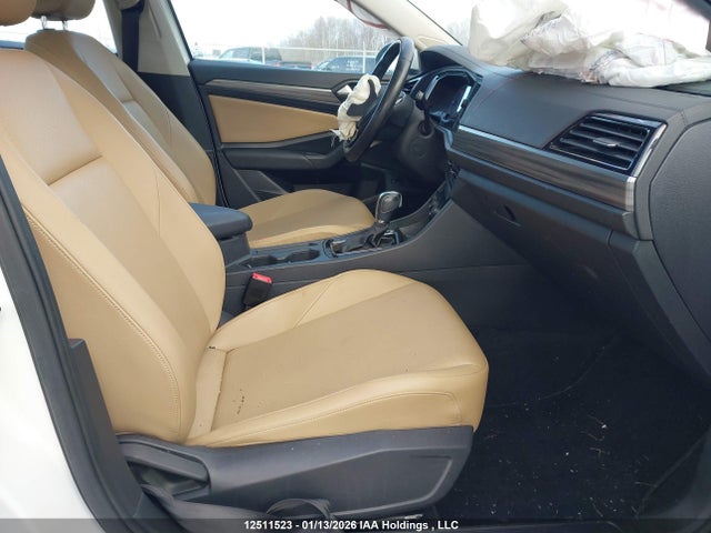 Aukcja sprzedaży 2019 Volkswagen Jetta 1.4 Tsi Highline, vin: 3VWE57BU0KM107966, numer aukcji: 12511523