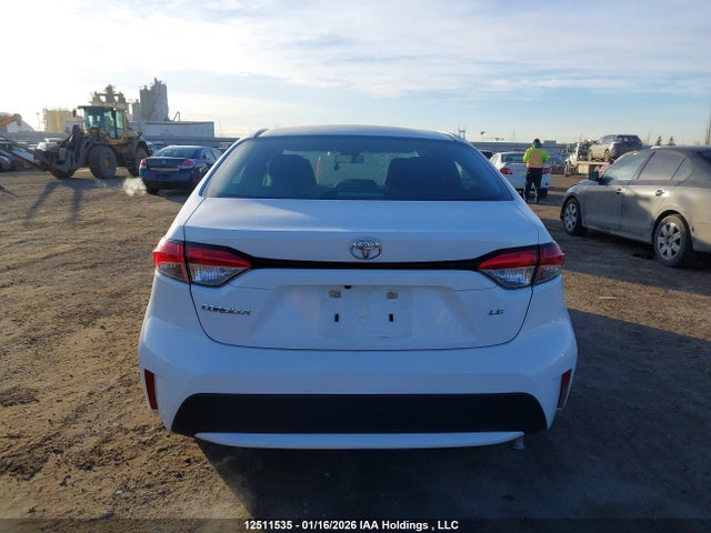 5YFBPMBE1MP200689 Toyota COROLLA LE