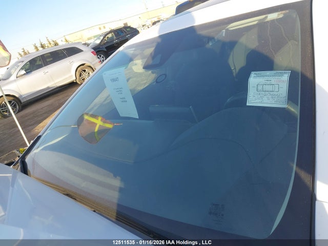 5YFBPMBE1MP200689 Toyota COROLLA LE