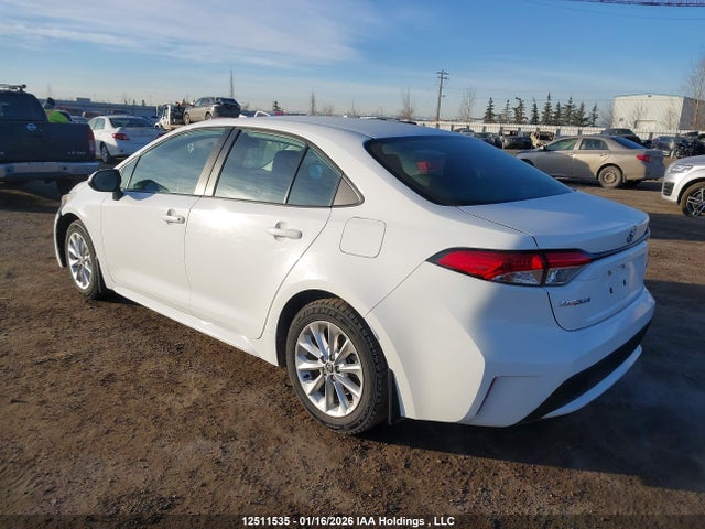 5YFBPMBE1MP200689 Toyota COROLLA LE
