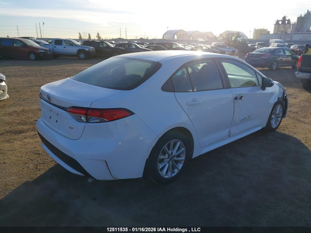 5YFBPMBE1MP200689 Toyota COROLLA LE