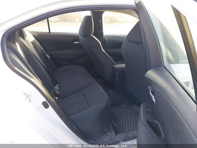 5YFBPMBE1MP200689 Toyota COROLLA LE
