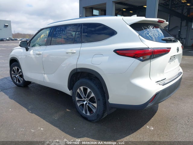5TDGZRBH0MS548224 Toyota Highlander Xle