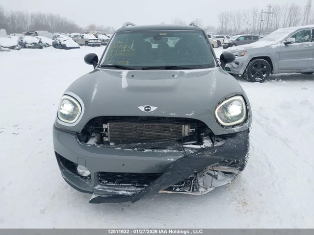 Mini Cooper S Countryman All4 2018 WMZYT5C3XJ3D82201 Image 12
