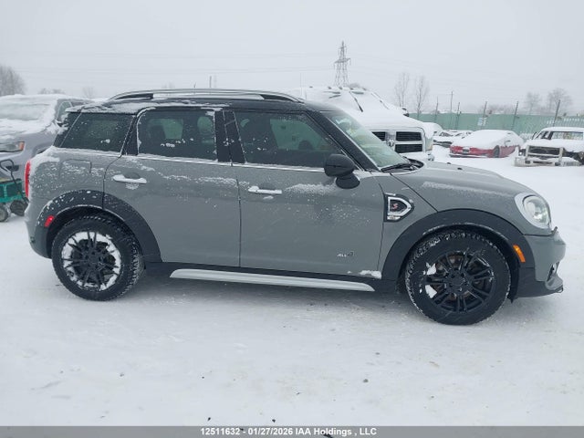 Mini Cooper S Countryman All4 2018 WMZYT5C3XJ3D82201 Image 13