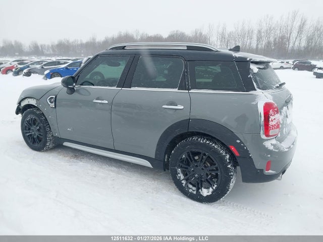 Mini Cooper S Countryman All4 2018 WMZYT5C3XJ3D82201 Image 3