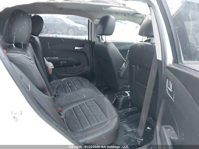 1G1JG6SB8F4213855 Chevrolet Sonic Rs Auto