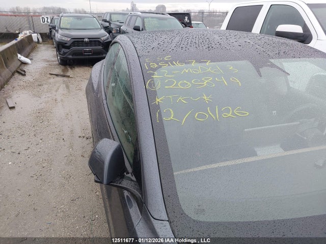 5YJ3E1EA2NF205849 Tesla MODEL 3