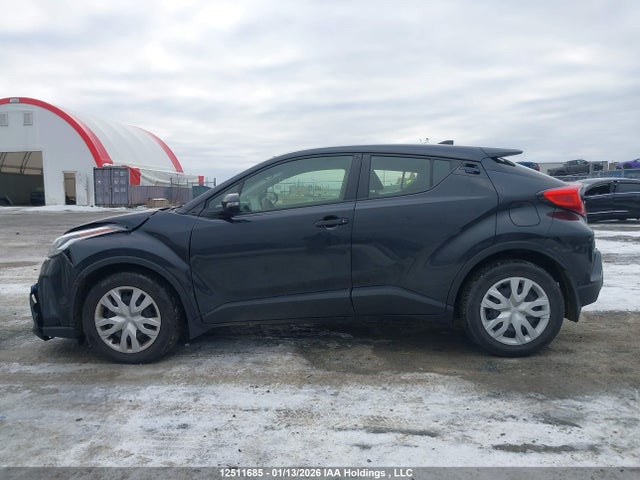 JTNKHMBX8N1131869 Toyota C-HR