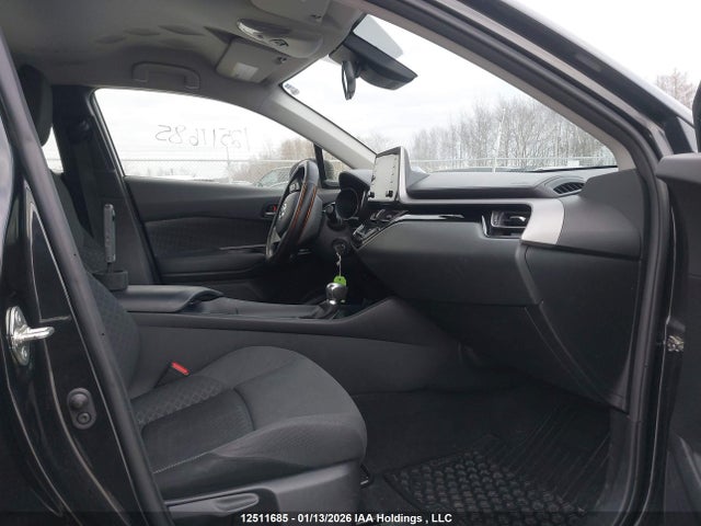 JTNKHMBX8N1131869 Toyota C-HR