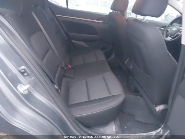 KMHD84LF2JU688641 Hyundai Elantra Gl Se