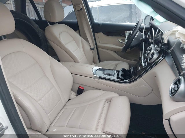 WDC0G8EB7LV203957 Mercedes-Benz Glc 300 4matic
