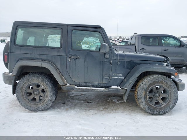 1C4AJWAG9JL914893 Jeep Wrangler Sport