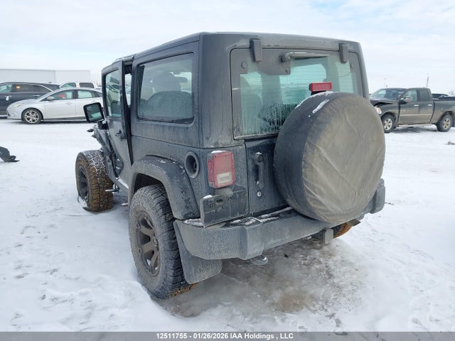 1C4AJWAG9JL914893 Jeep Wrangler Sport