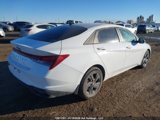 KMHLM4AG1NU248449 Hyundai ELANTRA SEL