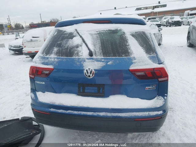 3VV2B7AXXJM118676 Volkswagen Tiguan Comfortline