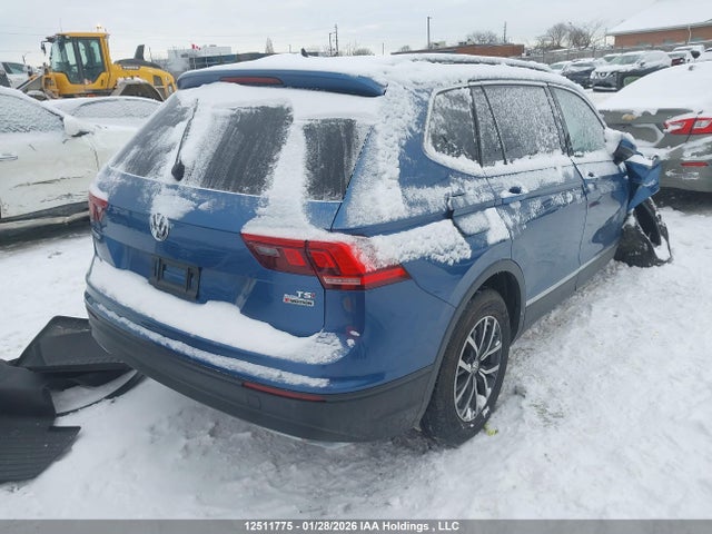3VV2B7AXXJM118676 Volkswagen Tiguan Comfortline