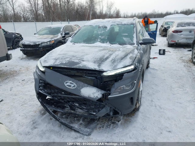KM8K12AB5NU758980 Hyundai Kona