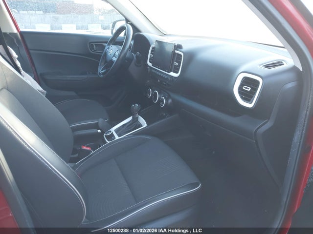 Hyundai Venue Ultimate With Black Interior 2022 KMHRC8A35NU186376 Image 5